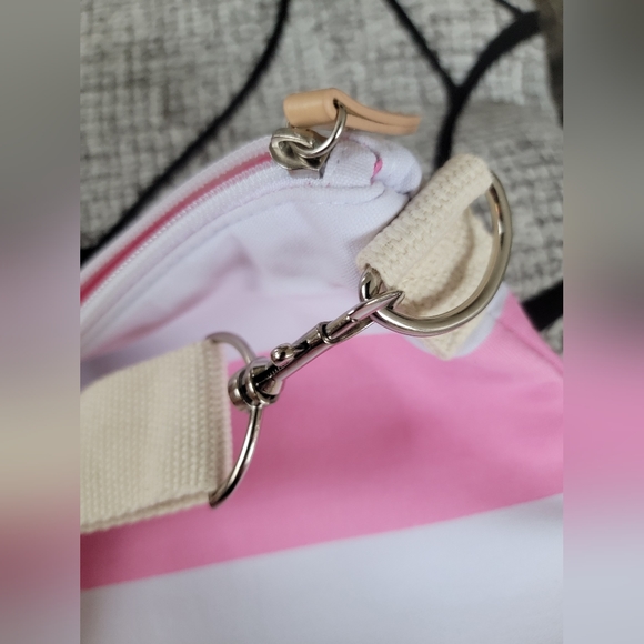 NWT Victoria's Secret Stripped Weekender Tote - Picture 5 of 7